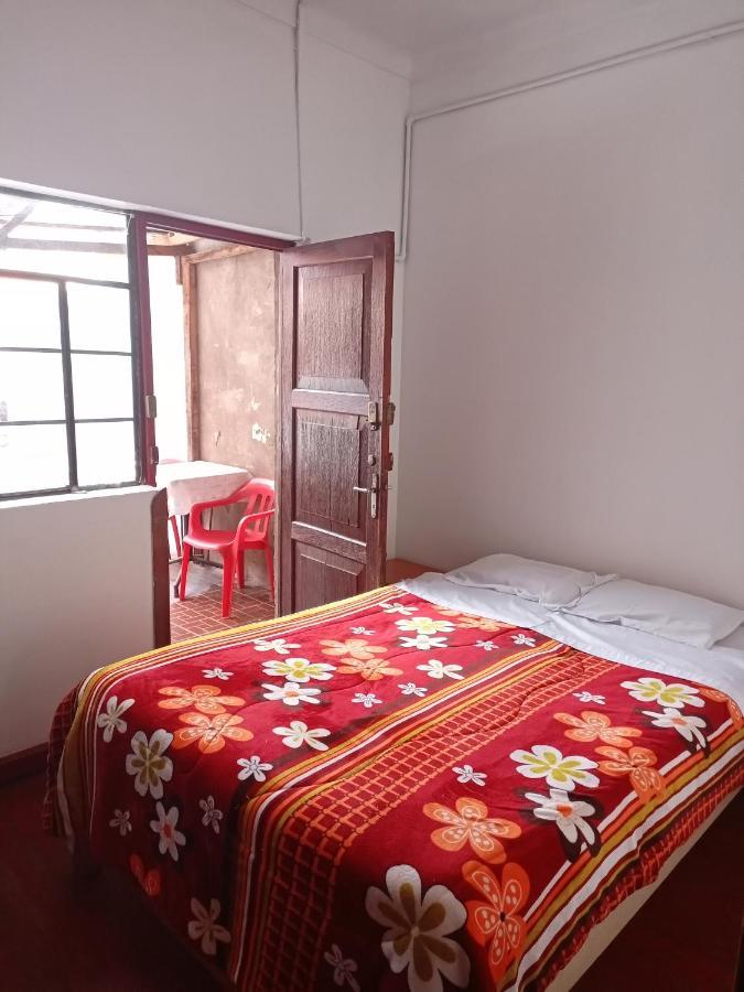 Hostal Sk *