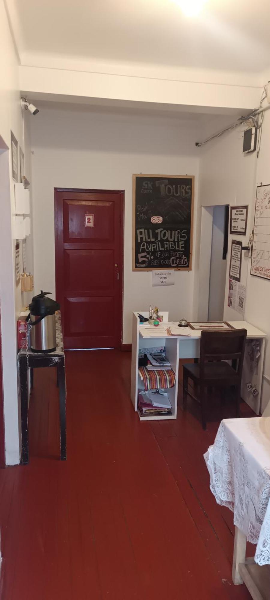 Hostal Sk *